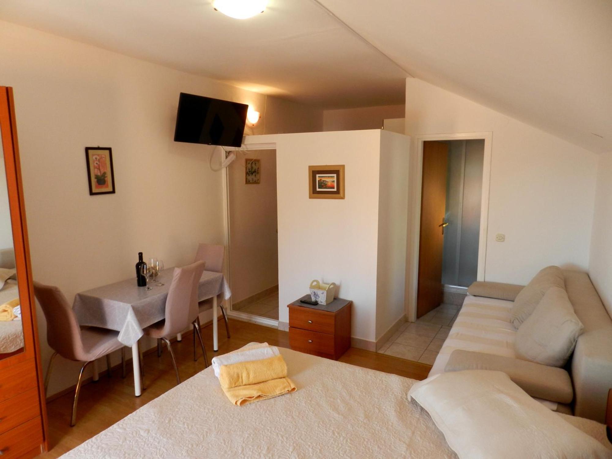 Lea Apartment Orebic
